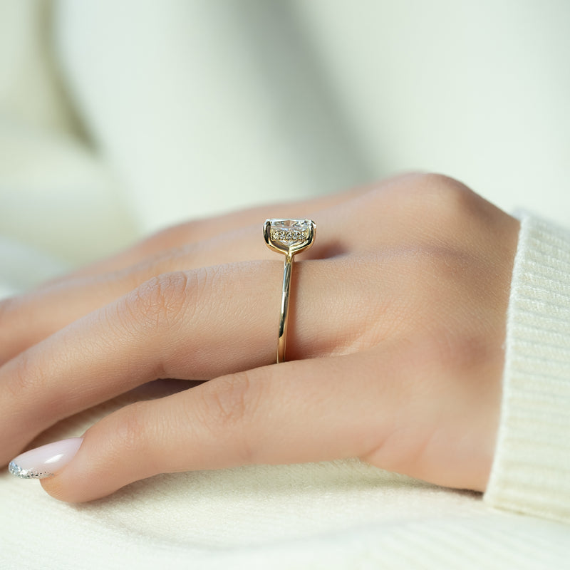 The Kamellie Set With A 2 Carat Elongated Cushion Lab Diamond