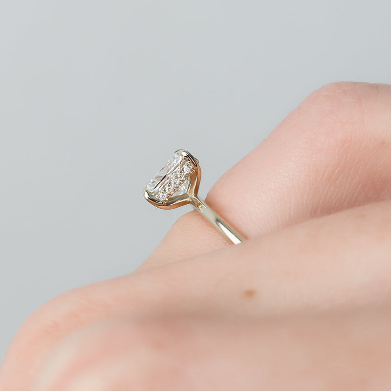 The Kamellie Set With A 2 Carat Elongated Cushion Lab Diamond