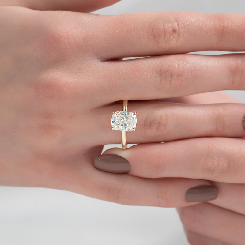 The Kamellie Set With A 2 Carat Elongated Cushion Lab Diamond