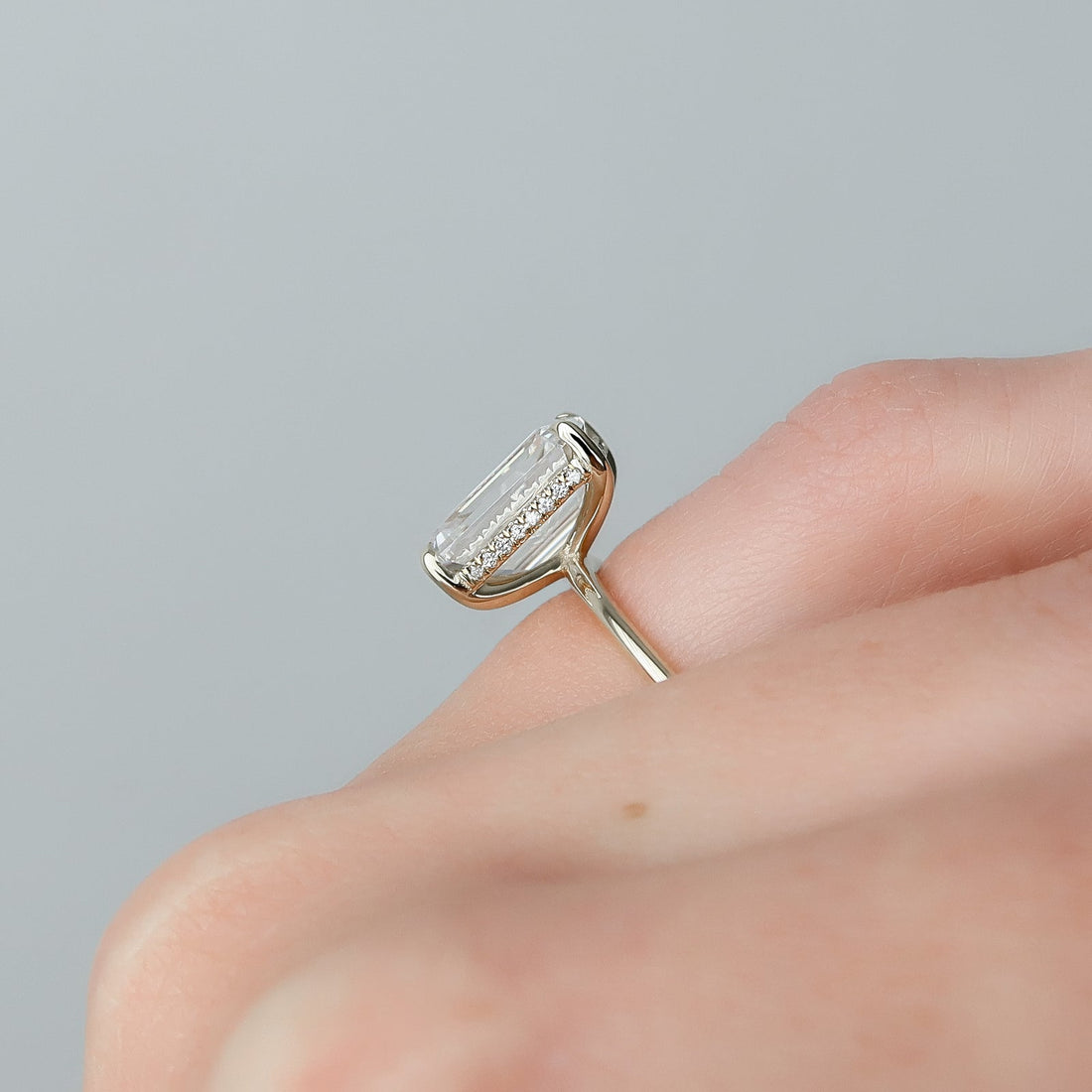 The Kamellie Set With A 2 Carat Emerald Lab Diamond