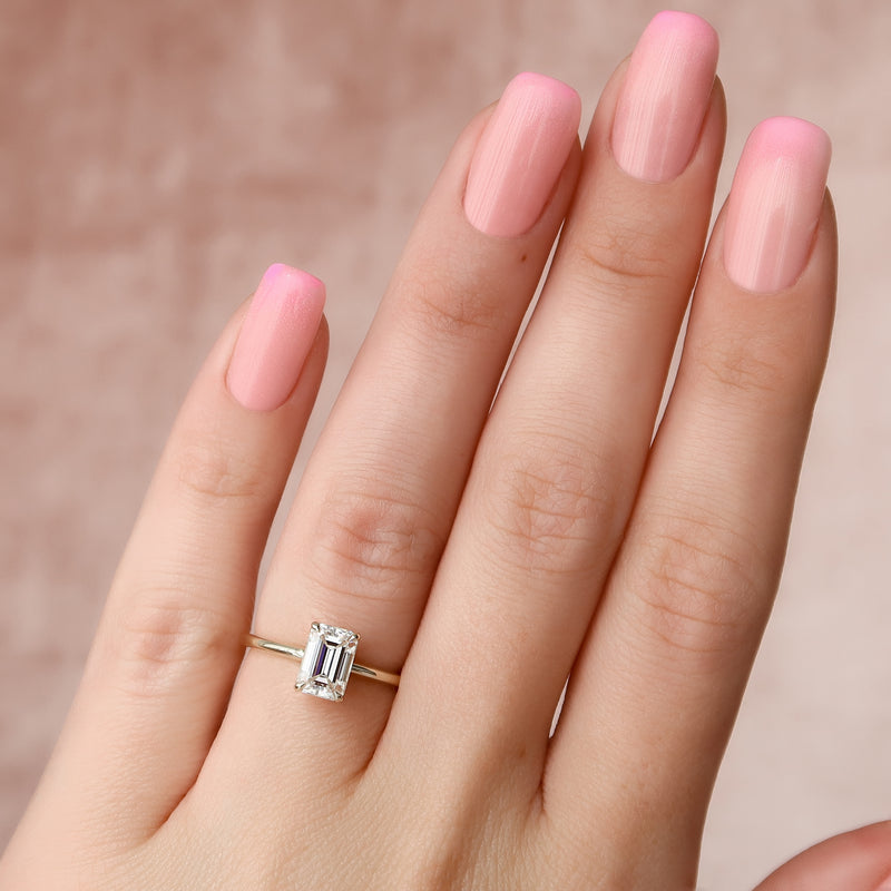 The Kamellie Set With A 2 Carat Emerald Lab Diamond