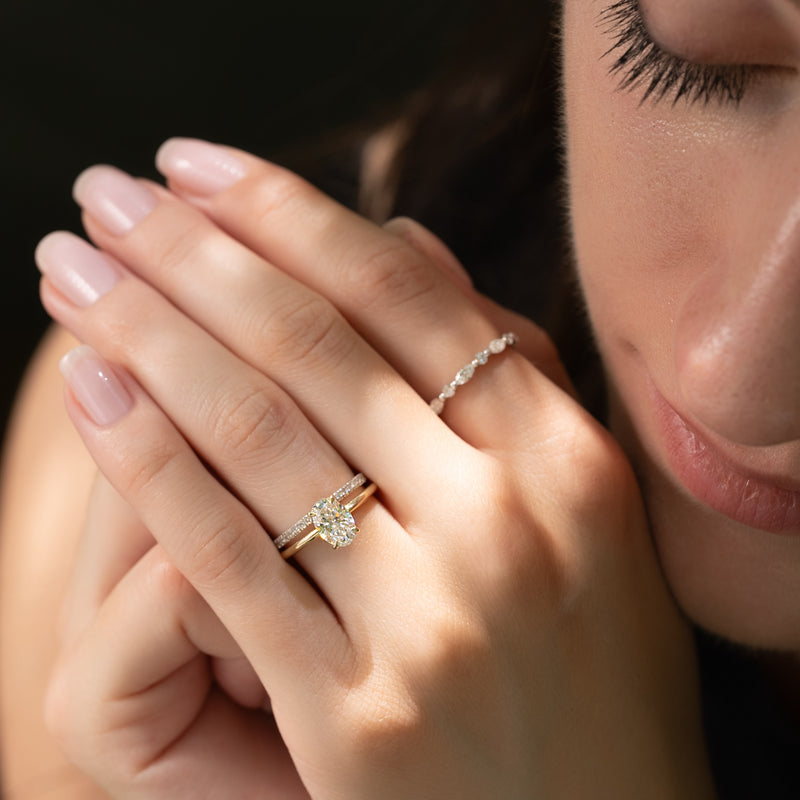 The Kamellie Set With A 2 Carat Oval Lab Diamond
