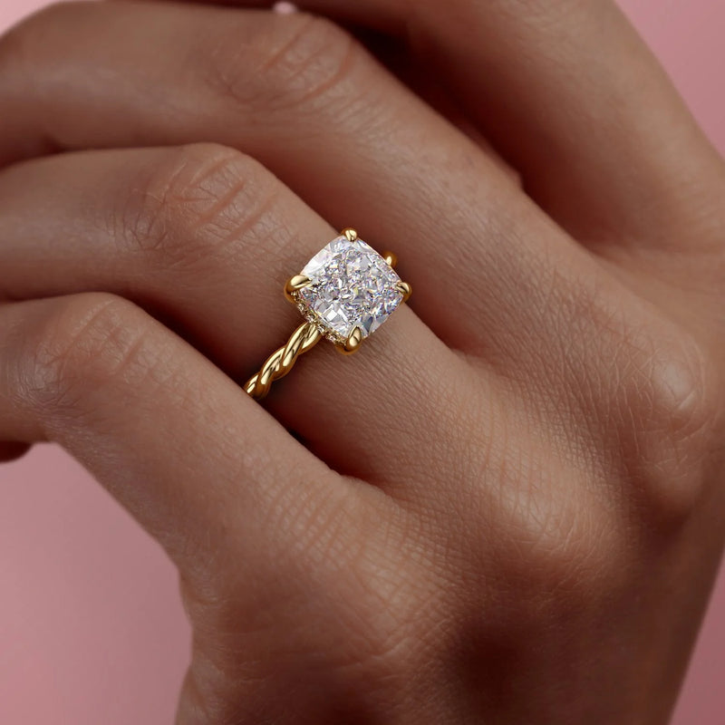 The Alice Set With A 2 Carat cushion Lab Diamond