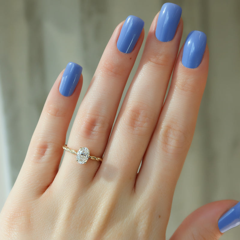 The Alice Set With A 2 Carat Oval Lab Diamond