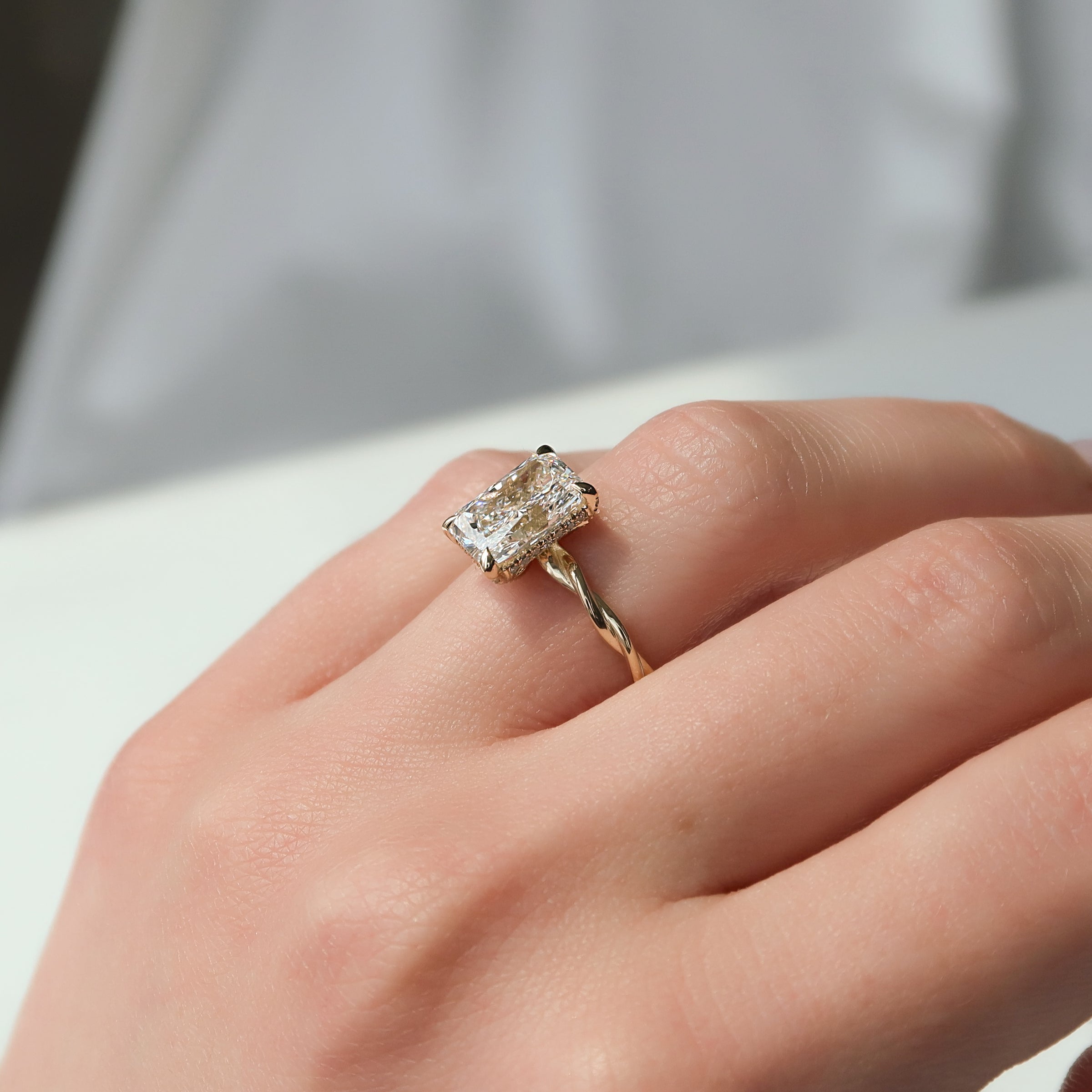 The Alice Set With A 2 Carat Radiant Lab Diamond