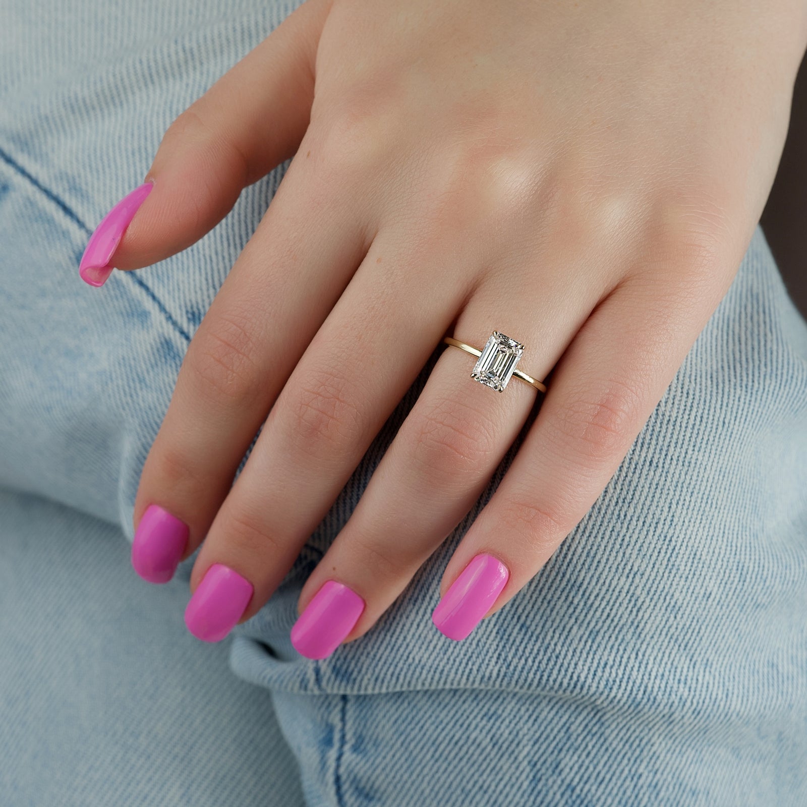 The Nelly Set With A 2 Carat Emerald Lab Diamond