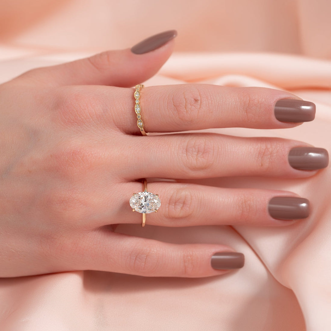 The Nelly Set With A 2 Carat Oval Lab Diamond