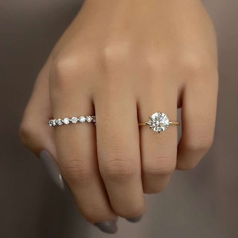 The Nelly Set With A 2 Carat Round Lab Diamond