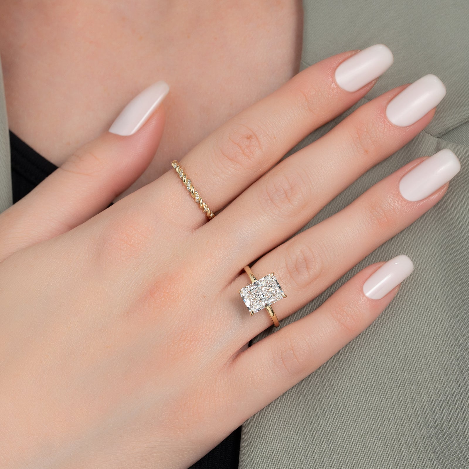 The Nelly Set With A 2 Carat Radiant Lab Diamond