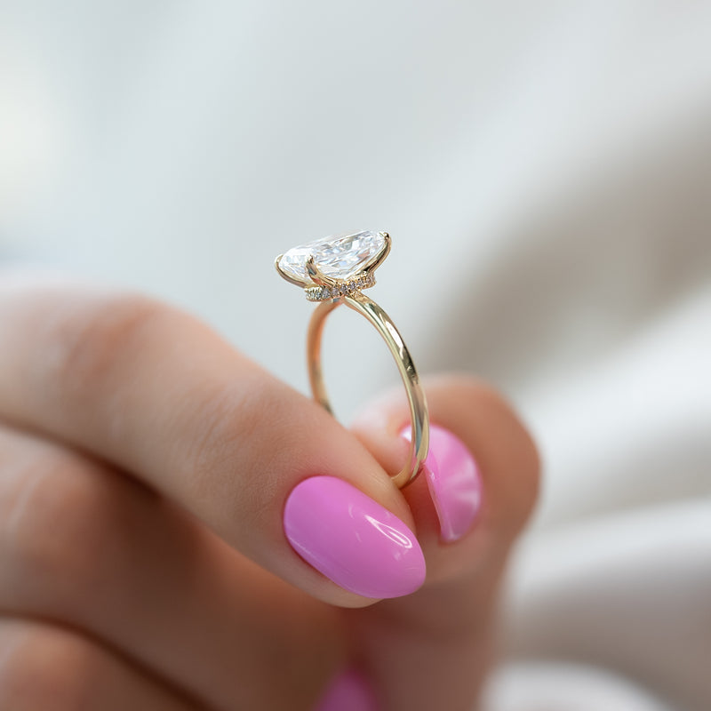 The Nelly Set With A 2 Carat Radiant Lab Diamond
