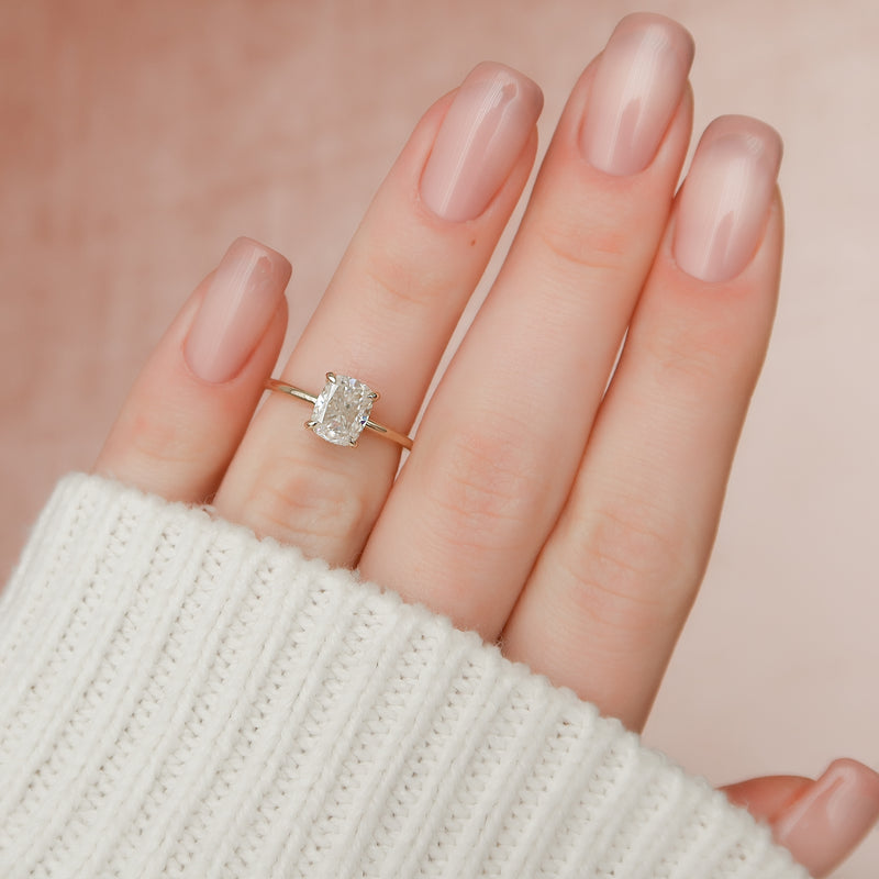 The Crown Kamellie Set With A 2 Carat Elongated Cushion Lab Diamond