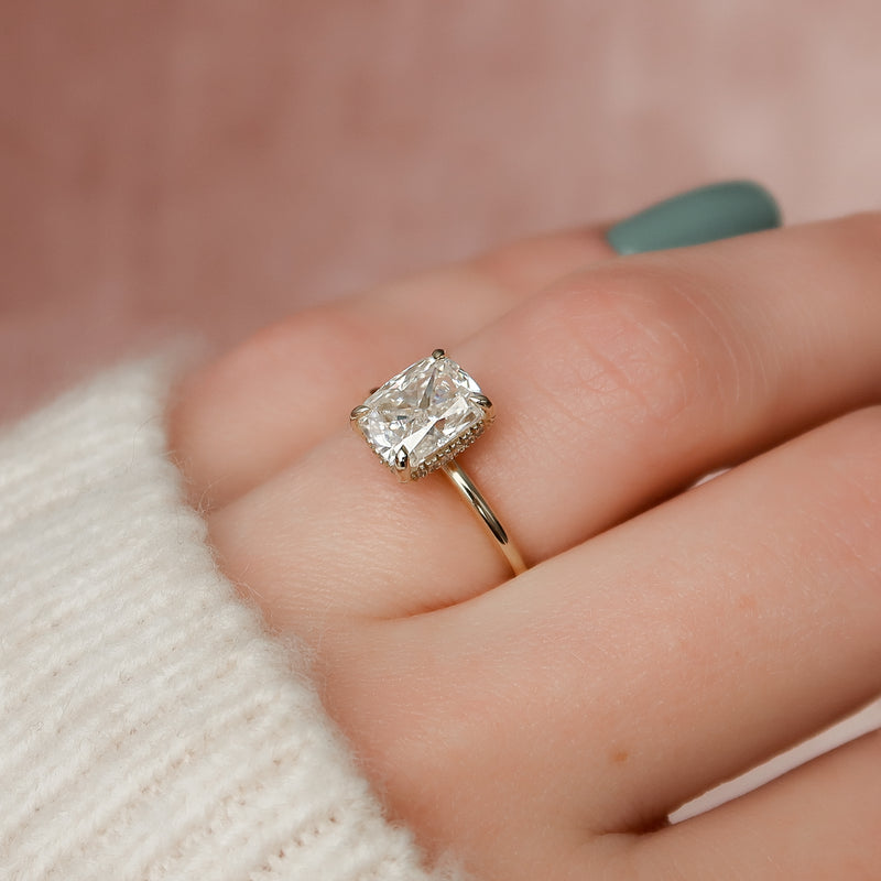 The Crown Kamellie Set With A 2 Carat Elongated Cushion Lab Diamond