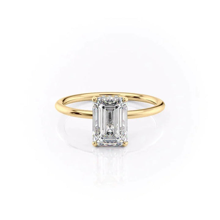 The Crown Kamellie Set With A 2 Carat Emerald Lab Diamond