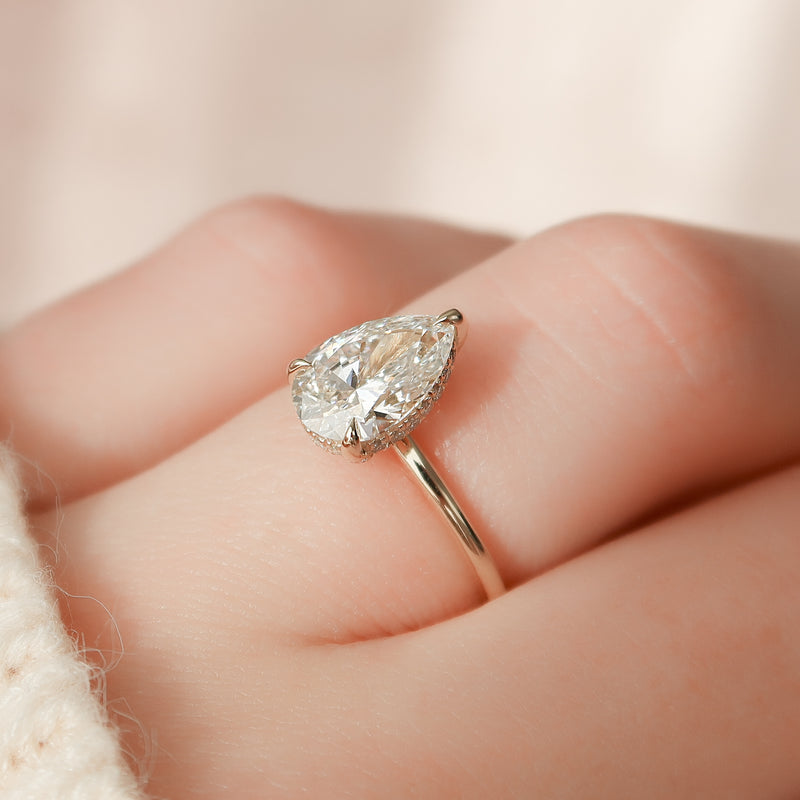 The Crown Kamellie Set With A 2 Carat Pear Lab Diamond