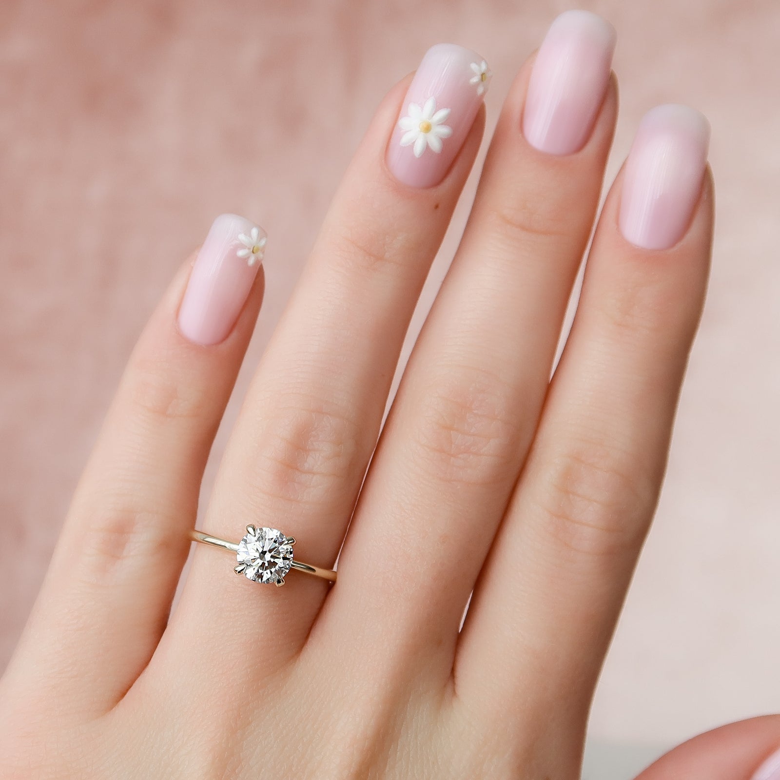 The Crown Kamellie Set With A 2 Carat Round Lab Diamond