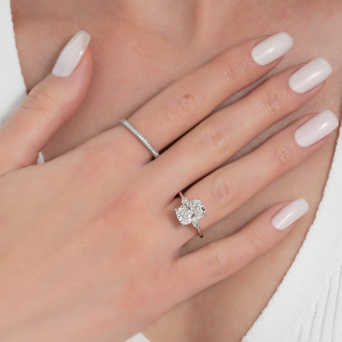 The Pears Liv Set With A 2 Carat Elongated Cushion Lab Diamond