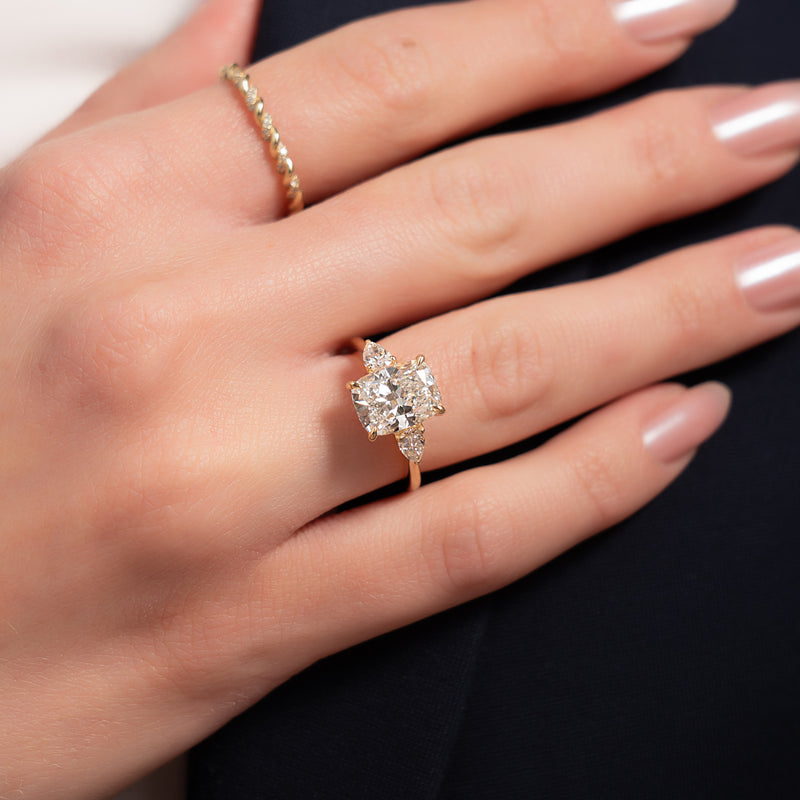 The Pears Liv Set With A 2 Carat Elongated Cushion Lab Diamond