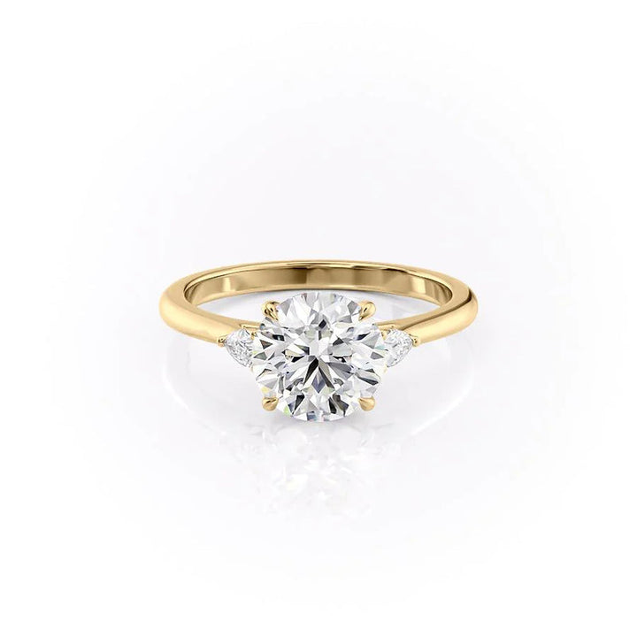 The Pears Liv Set With A 2 Carat Round Lab Diamond