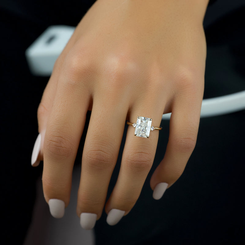 The Pears Liv Set With A 2 Carat Radiant Lab Diamond