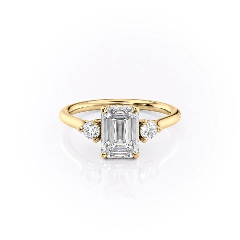 The Lia Set With A 2 Carat Emerald Lab Diamond