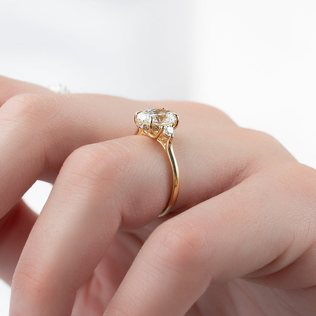 The Lia Set With A 2 Carat Oval Lab Diamond