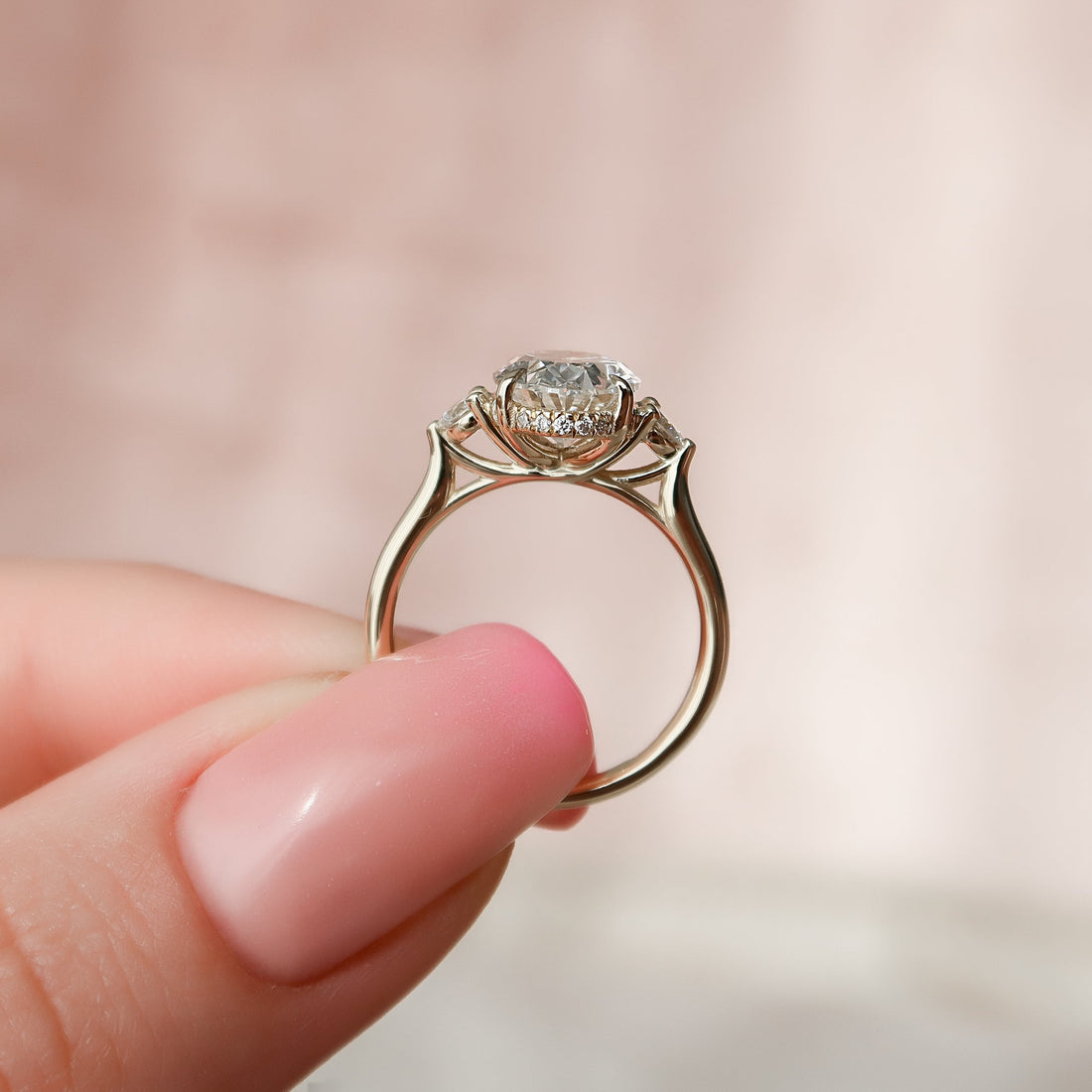 The Lia Set With A 2 Carat Oval Lab Diamond