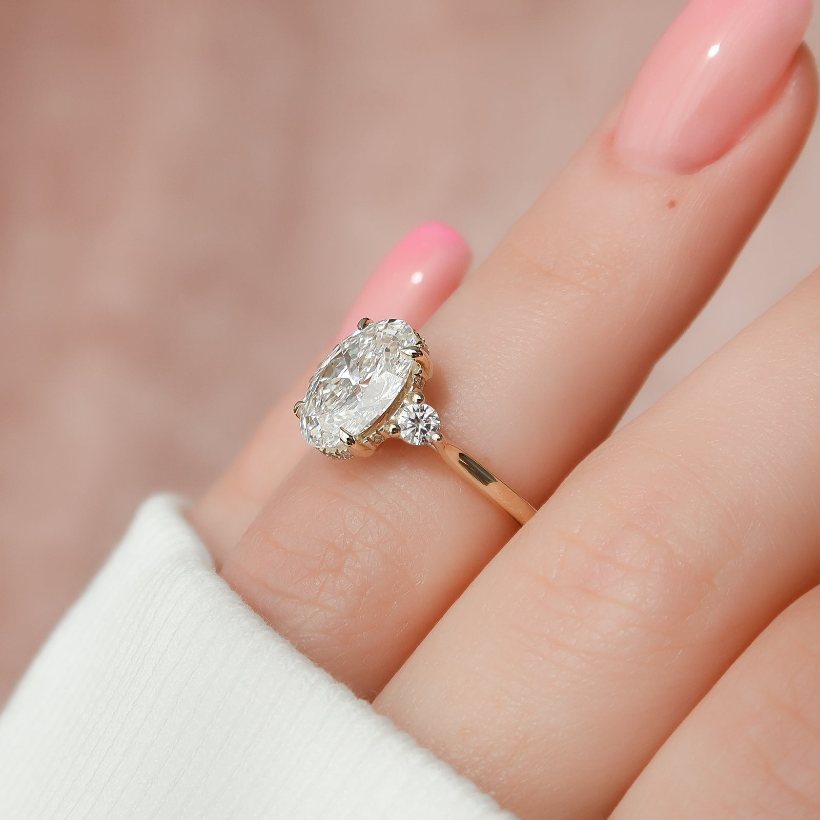 The Lia Set With A 2 Carat Oval Lab Diamond