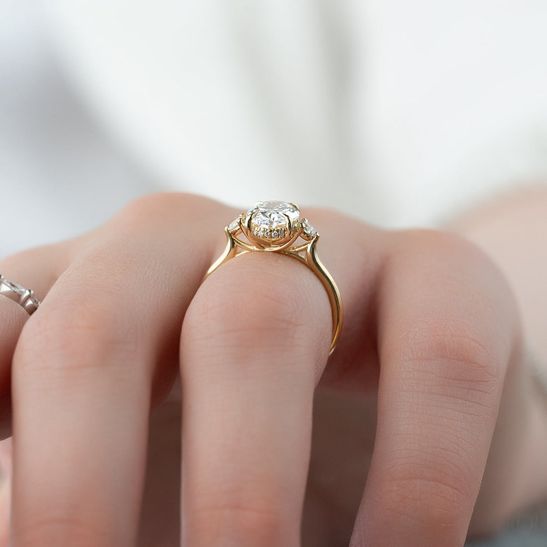 The Lia Set With A 2 Carat Oval Lab Diamond