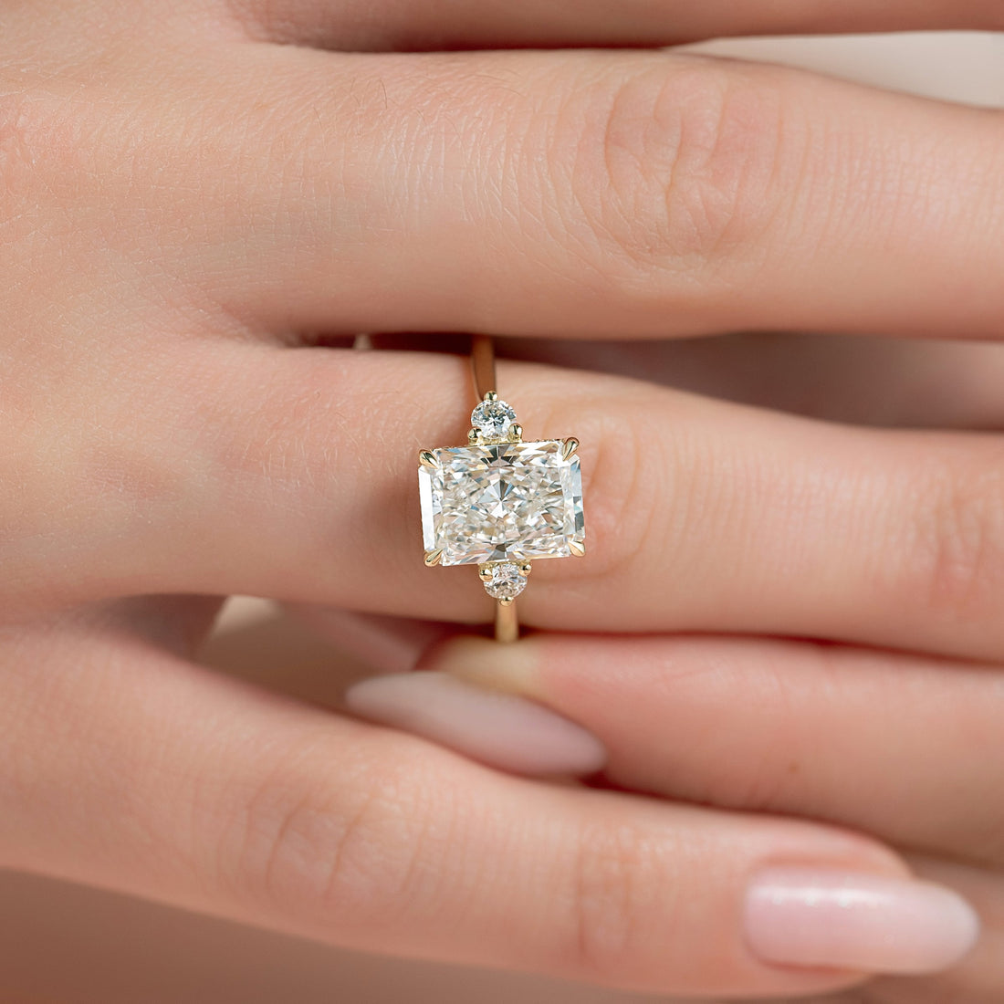 The Lia Set With A 2 Carat Radiant Lab Diamond