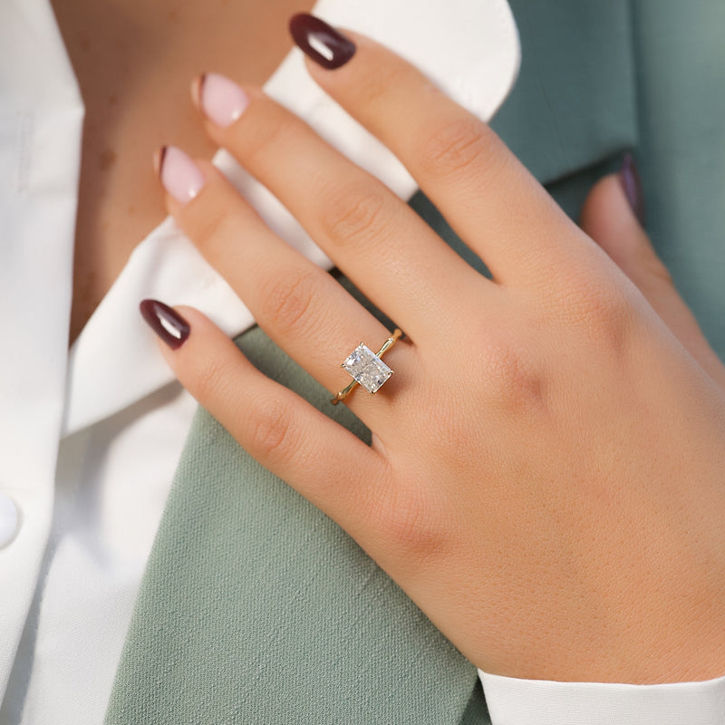 The Eve Set With A 2 Carat Radiant Lab Diamond
