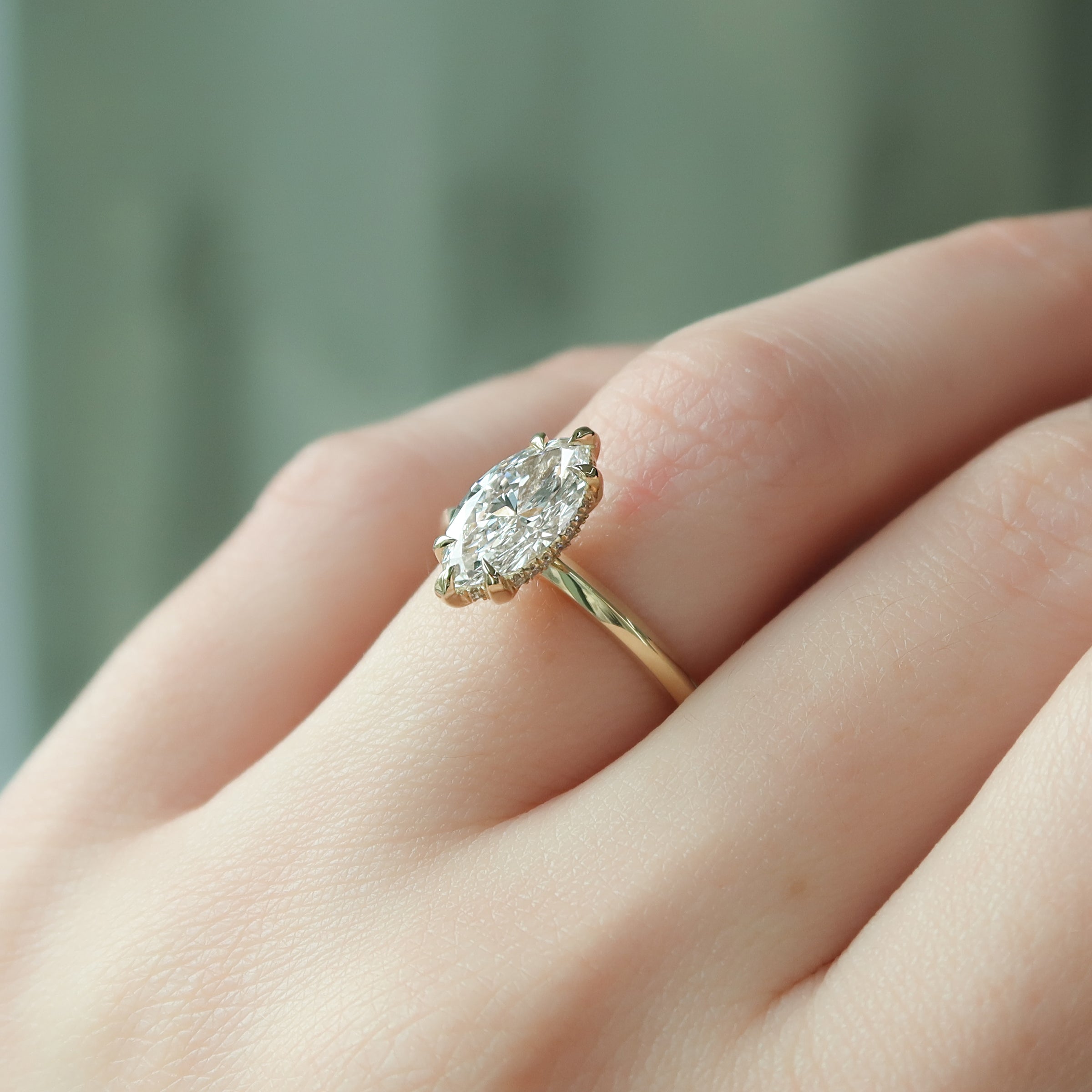 The Razor Kamellie Set With A 2 Carat Marquise Lab Diamond