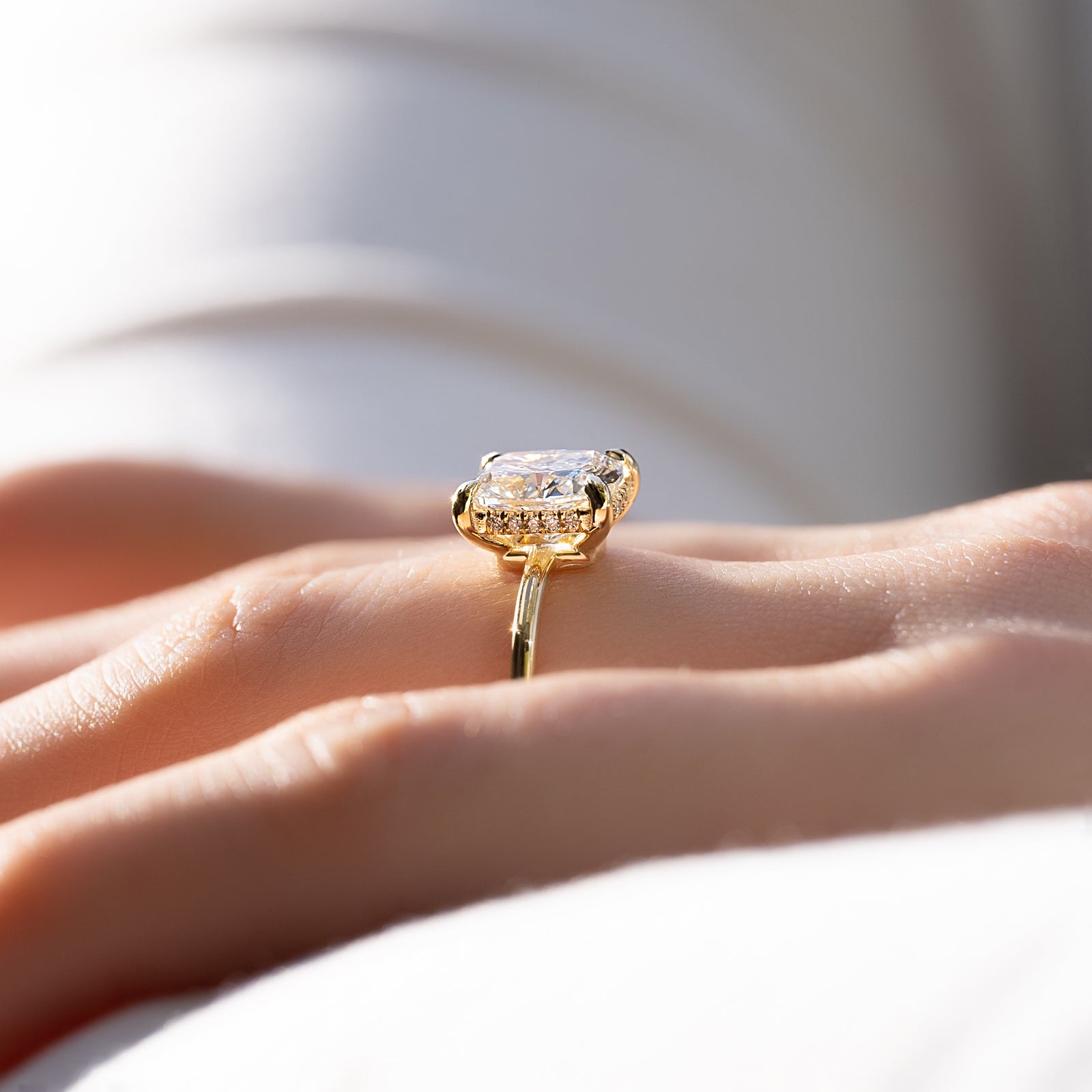 The Low Profile Kamellie Set With A 2 Carat Elongated Cushion Lab Diamond