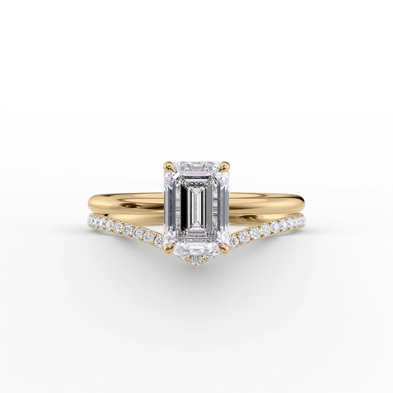 The Low Profile Kamellie Set With A 2 Carat Emerald Lab Diamond