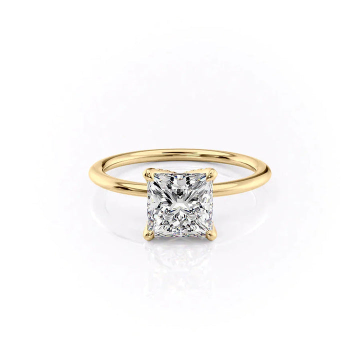 The Petal Kamellie Set With A 2 Carat Princess Lab Diamond