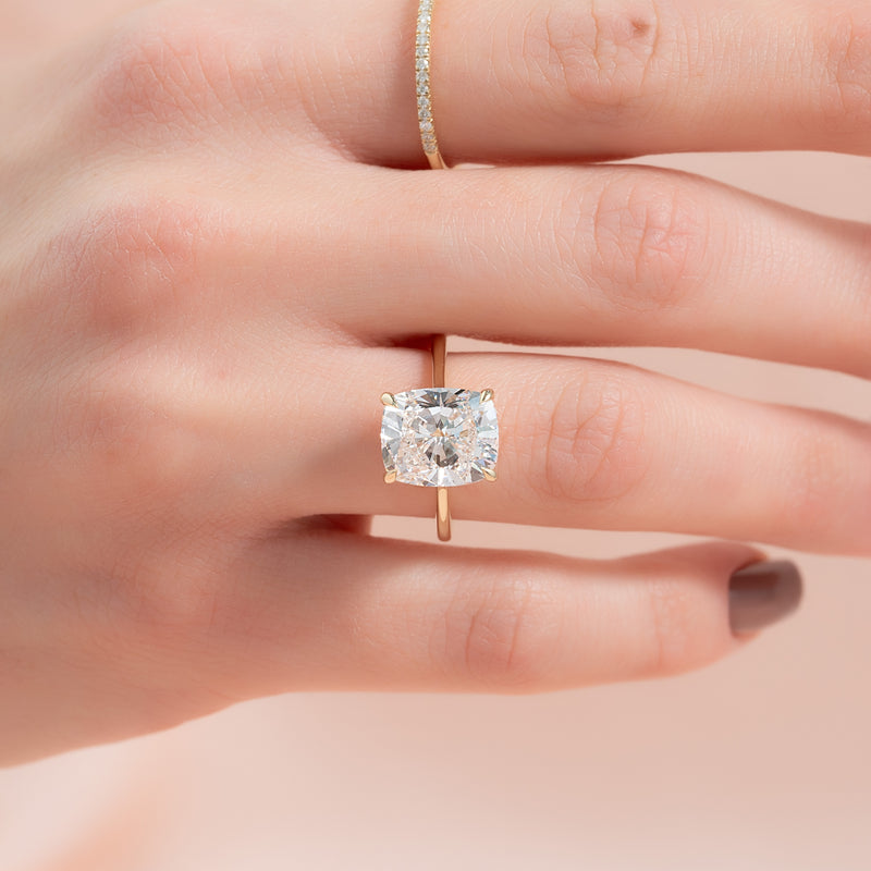 The Lexie Set With A 2 Carat Elongated Cushion Lab Diamond
