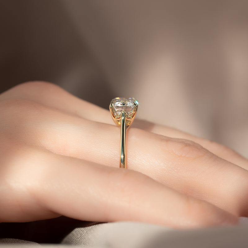 The Lexie Set With A 2 Carat Emerald Lab Diamond