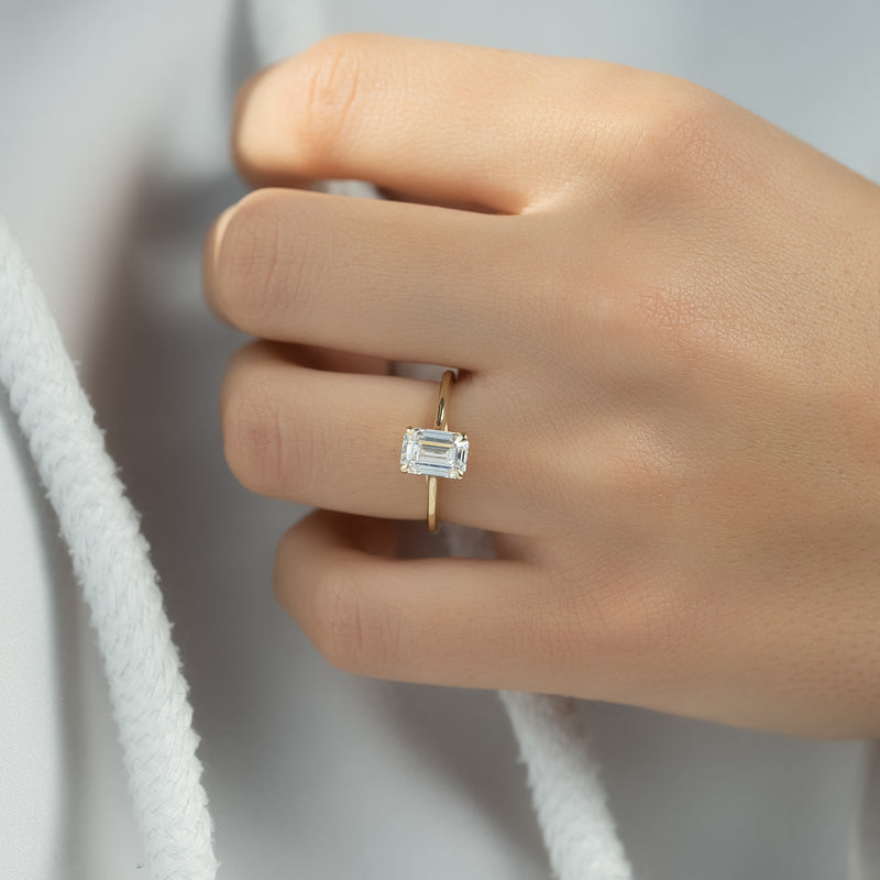 The Lexie Set With A 2 Carat Emerald Lab Diamond