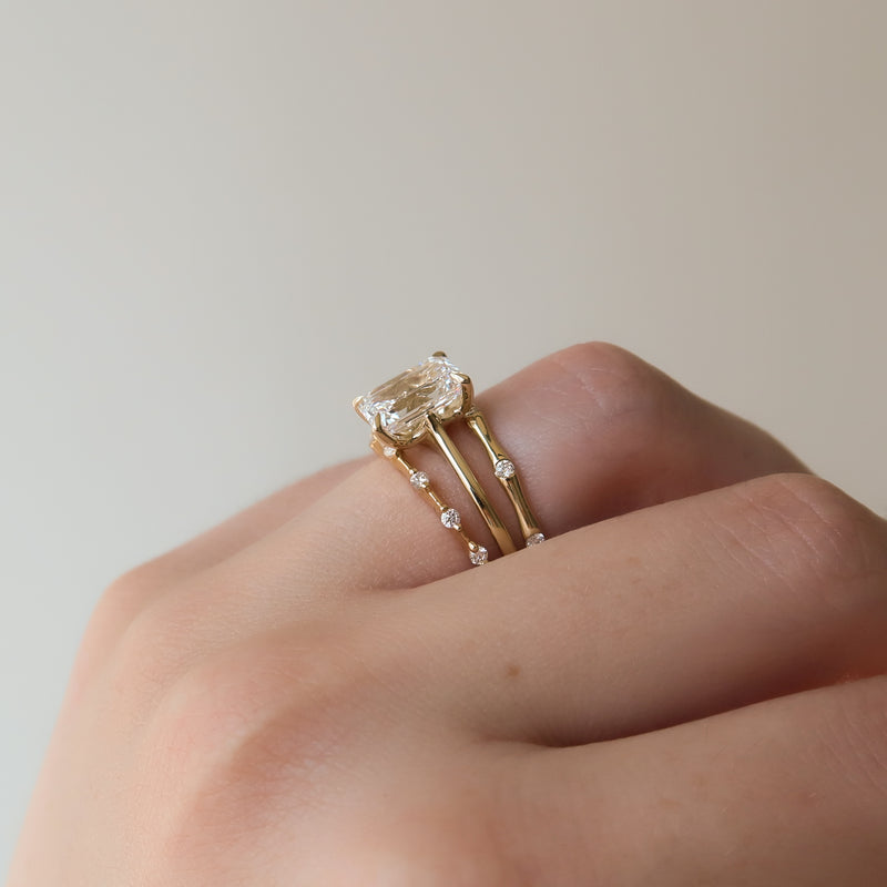The Lexie Set With A 2 Carat Emerald Lab Diamond