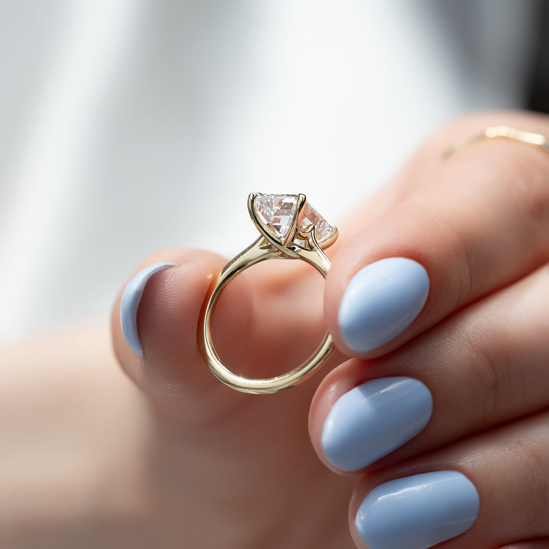 The Lexie Set With A 2 Carat Emerald Lab Diamond