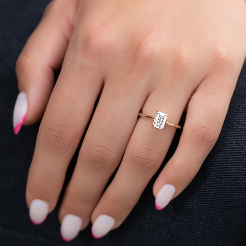 The Lexie Set With A 2 Carat Emerald Lab Diamond
