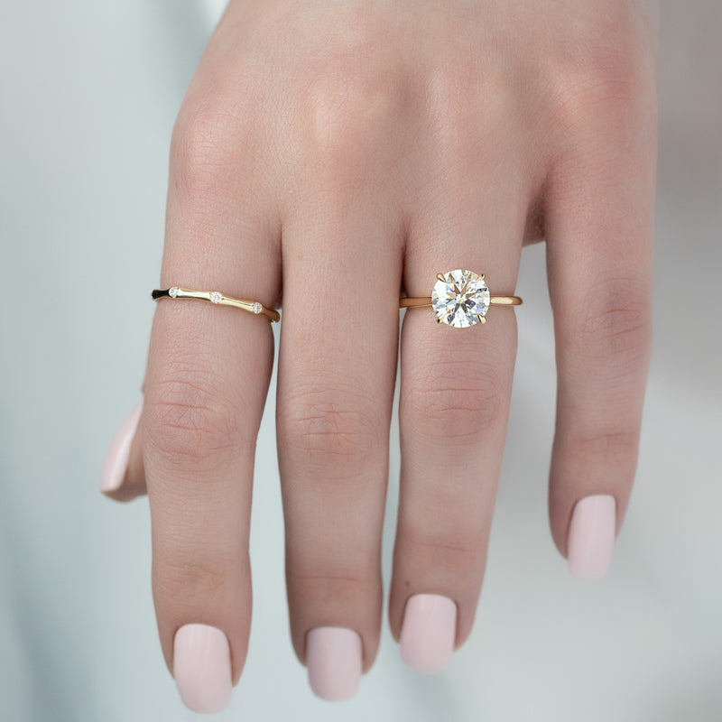 The Lexie Set With A 2 Carat Round Lab Diamond