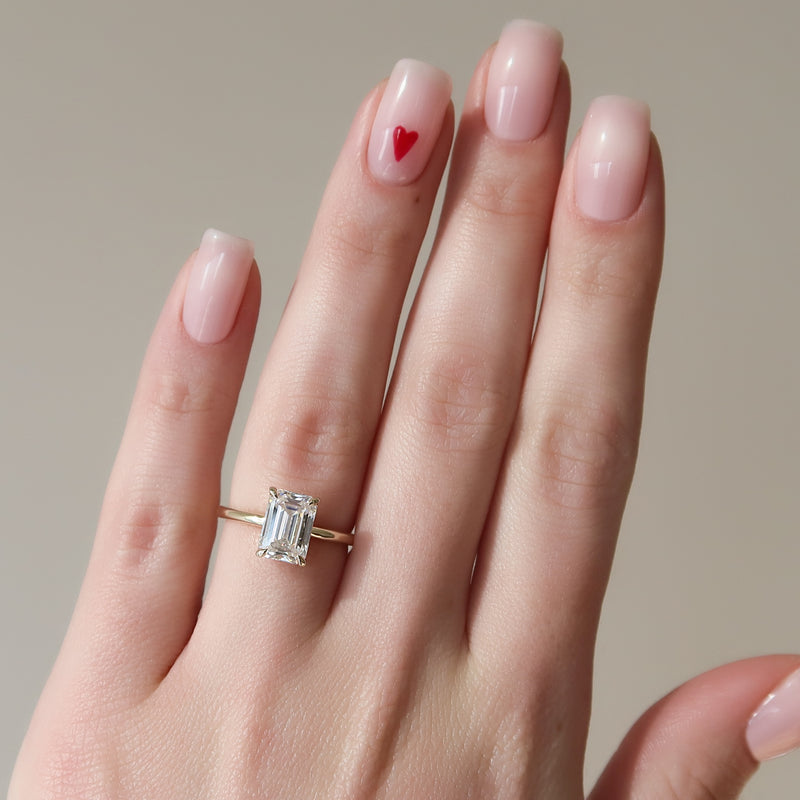 The Ashley Set With A 2 Carat Emerald Lab Diamond