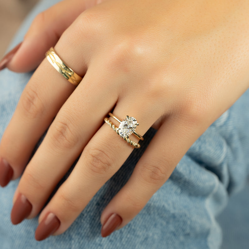 The Ashley Set With A 2 Carat Oval Lab Diamond