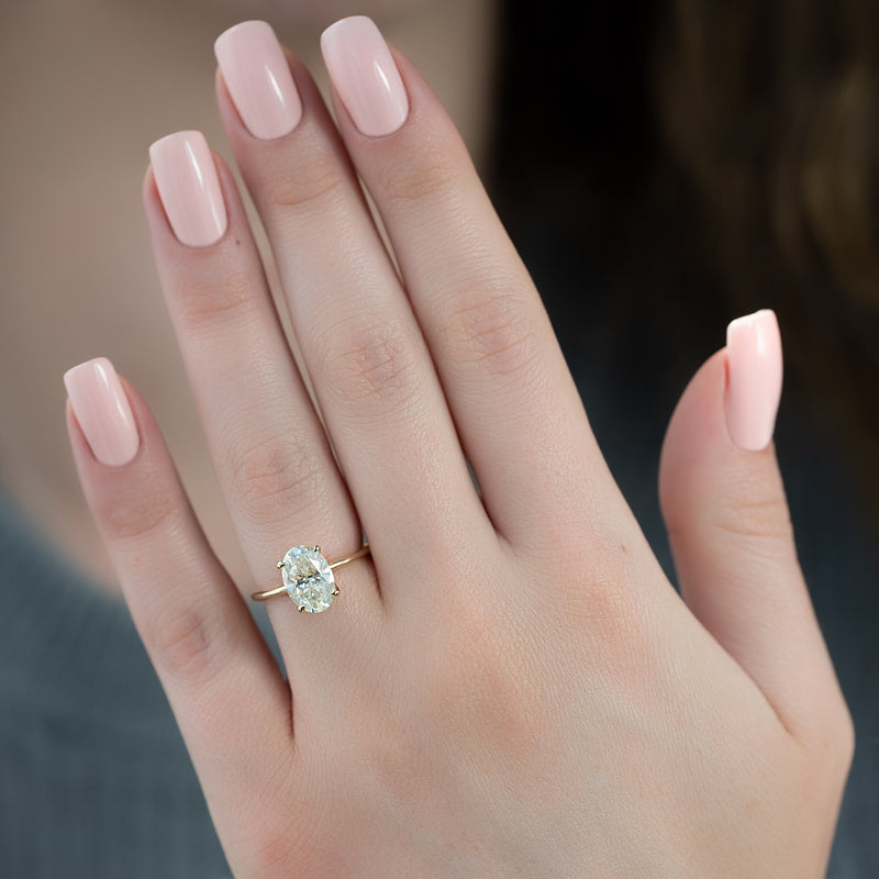 The Ashley Set With A 2 Carat Oval Lab Diamond