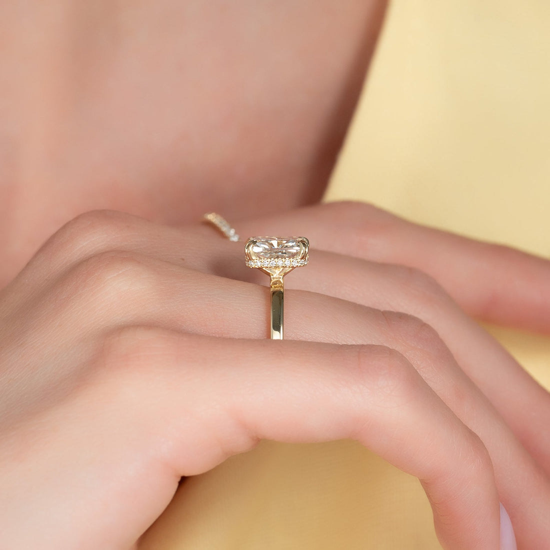 The Eleanor Set With A 2 Carat Elongated Cushion Lab Diamond