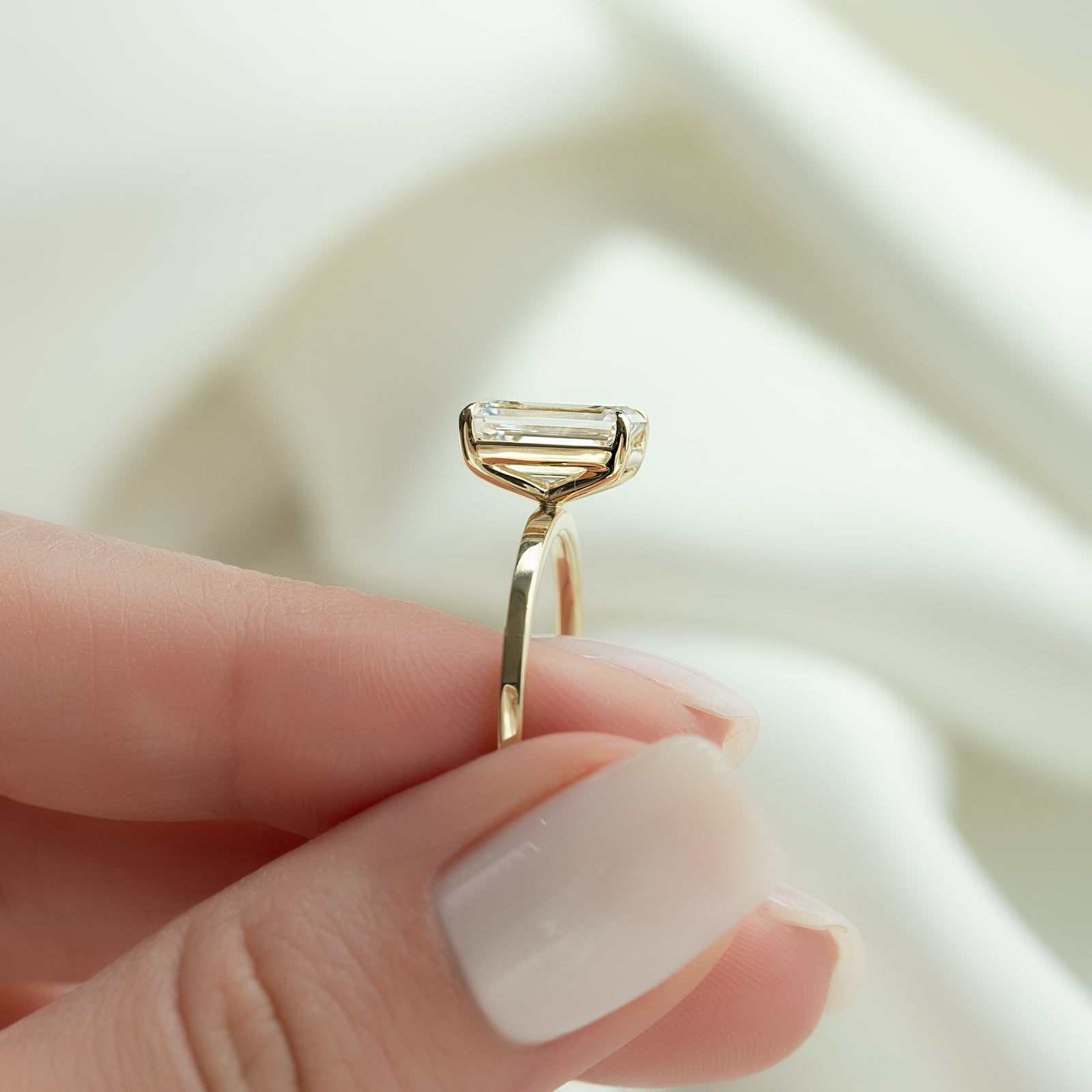 The Eleanor Set With A 2 Carat Emerald Lab Diamond