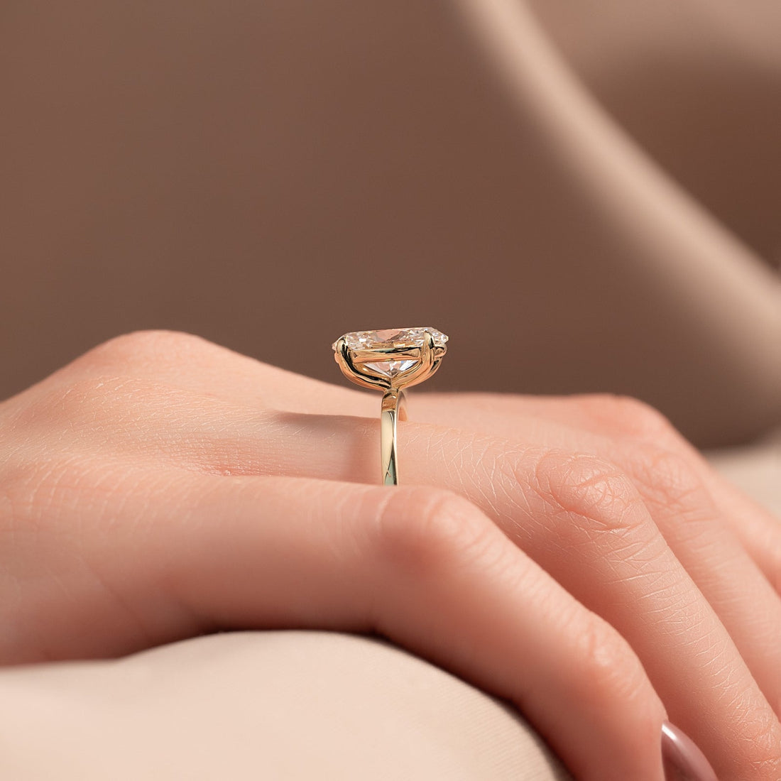 The Eleanor Set With A 2 Carat Oval Lab Diamond