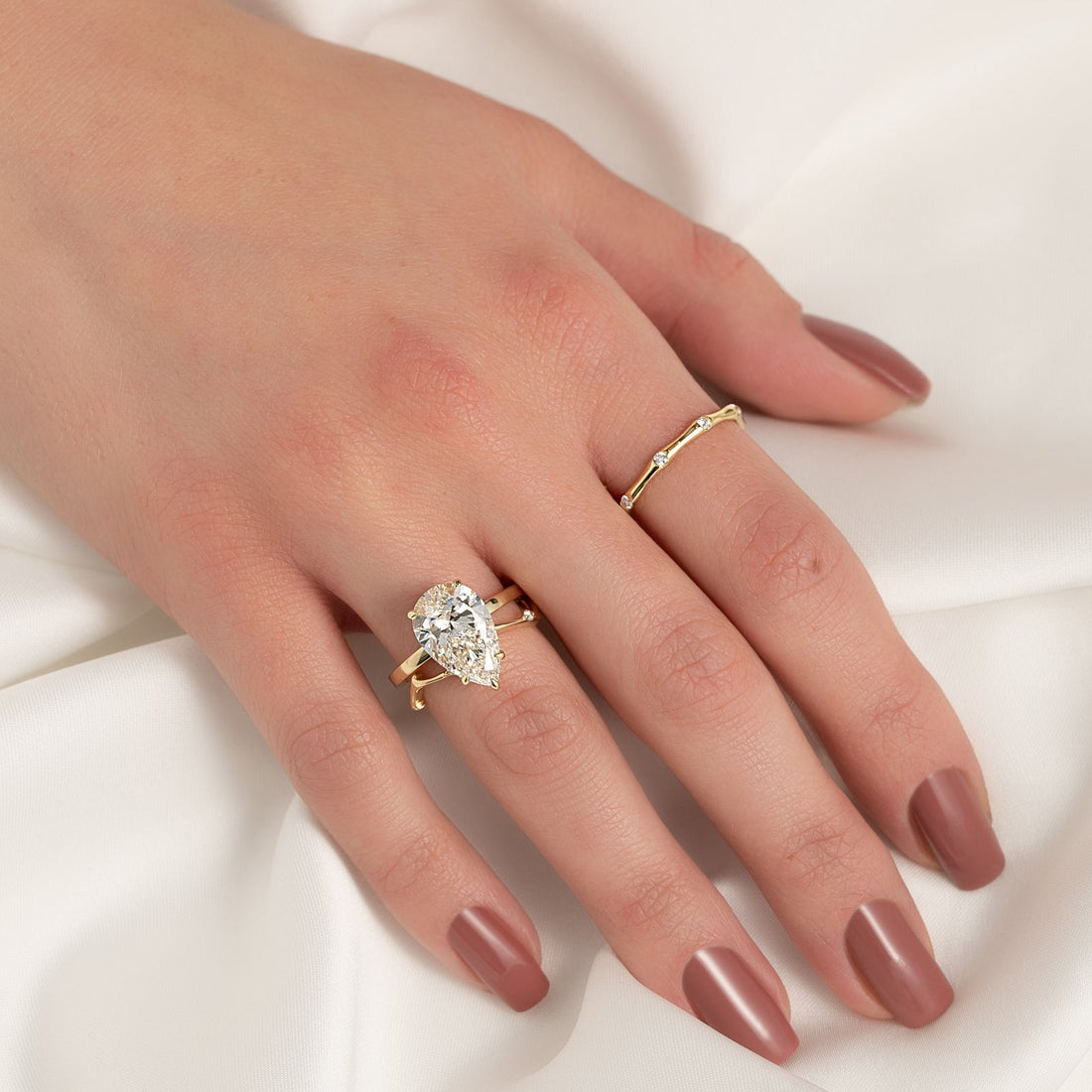The Eleanor Set With A 2 Carat Pear Lab Diamond