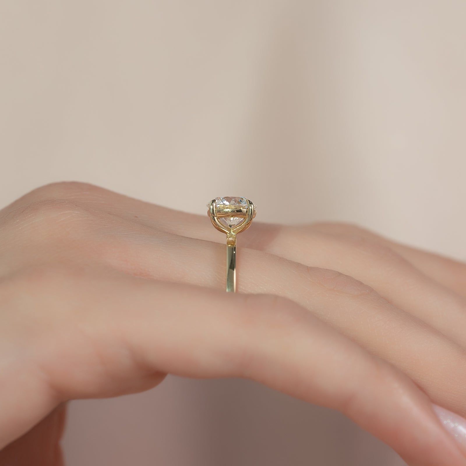 The Eleanor Set With A 2 Carat Round Lab Diamond