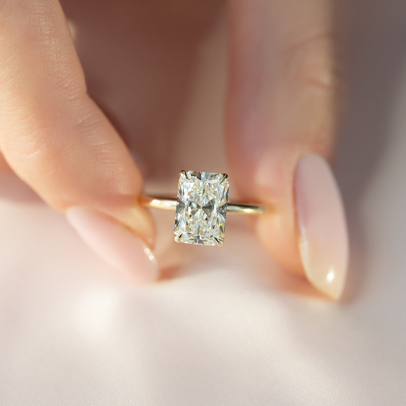 The Alison Set With A 2 Carat Radiant Lab Diamond
